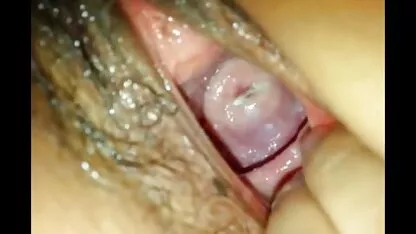 Pussy ជាមួយនឹងវីដេអូរួមភេទដោយប្រើកណ្តាប់ដៃ